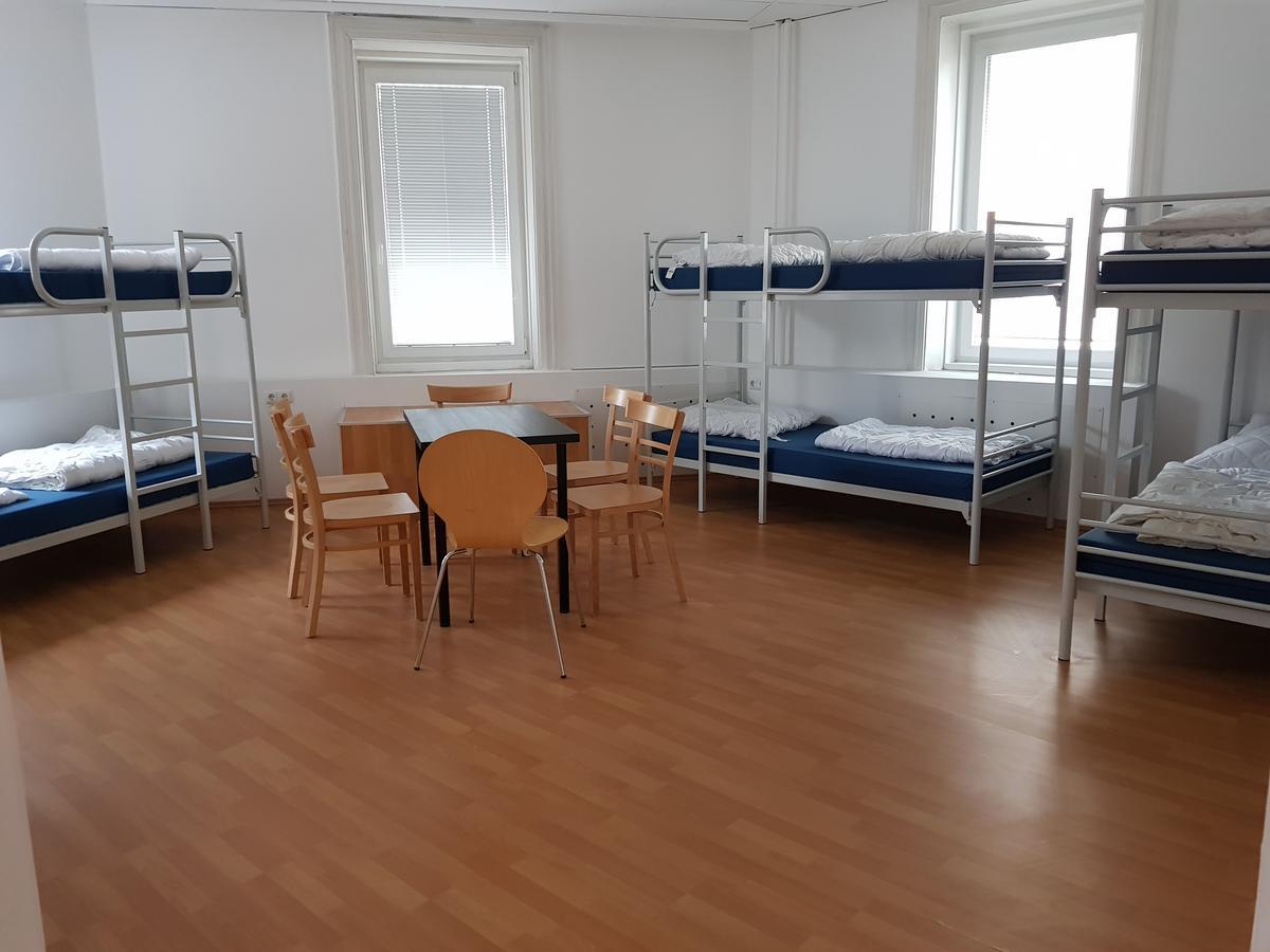Easyroom Vienna - Low Budget Hostel Bagian luar foto