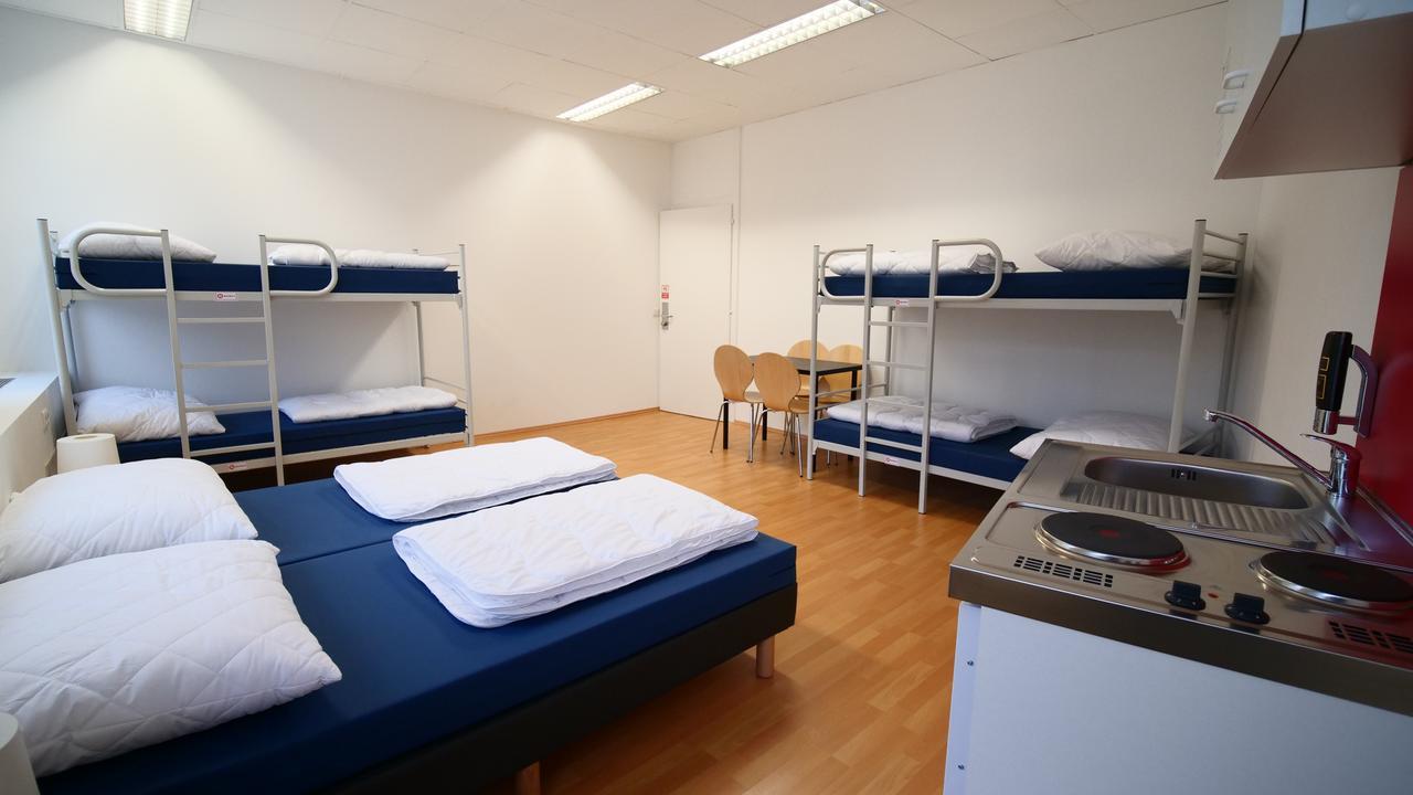 Easyroom Vienna - Low Budget Hostel Bagian luar foto